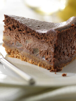 Sernik czekoladowy z gruszką