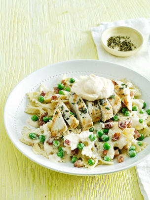 Serek Philadelphia, kurczak i makaron z bekonem