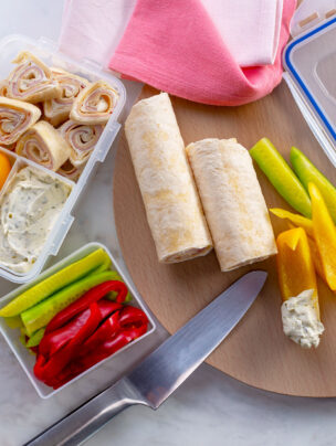 Wrapy zawijane z szynką i serem