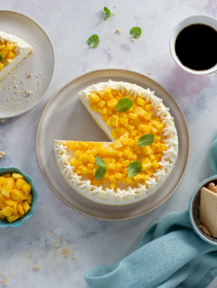 Sernik na zimno z mango