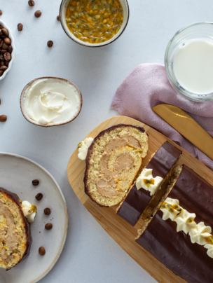 Rolada biszkoptowa z kremem kawowym