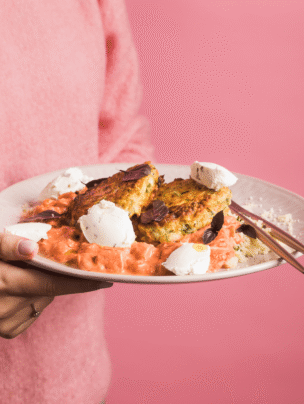 Wegeburgery w sosie pomidorowym