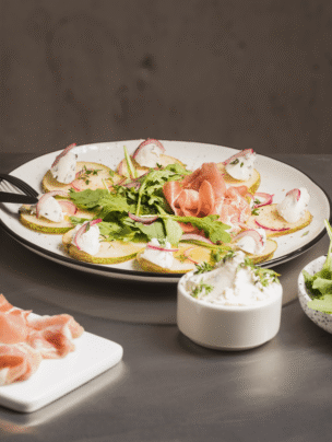 Carpaccio z gruszki z szynką parmeńską